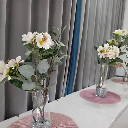 Apartman Azure Studi With Large Terrace & Full Kitchen Center By Namaste Elite