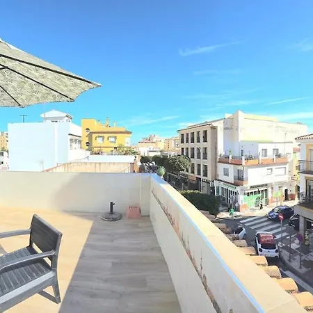 Azure Studi With Large Terrace & Full Kitchen Center By Namaste Elite Torremolinos