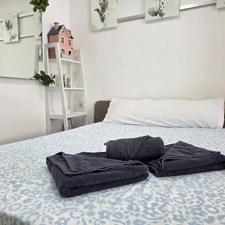 Apartman Azure Studi With Large Terrace & Full Kitchen Center By Namaste Elite *