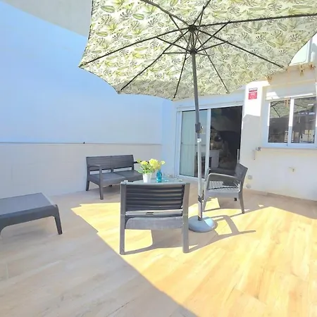 Appartement Azure Studi With Large Terrace & Full Kitchen Center By Namaste Elite