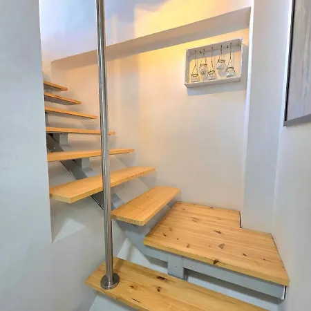 Lägenhet Azure Studi With Large Terrace & Full Kitchen Center By Namaste Elite *