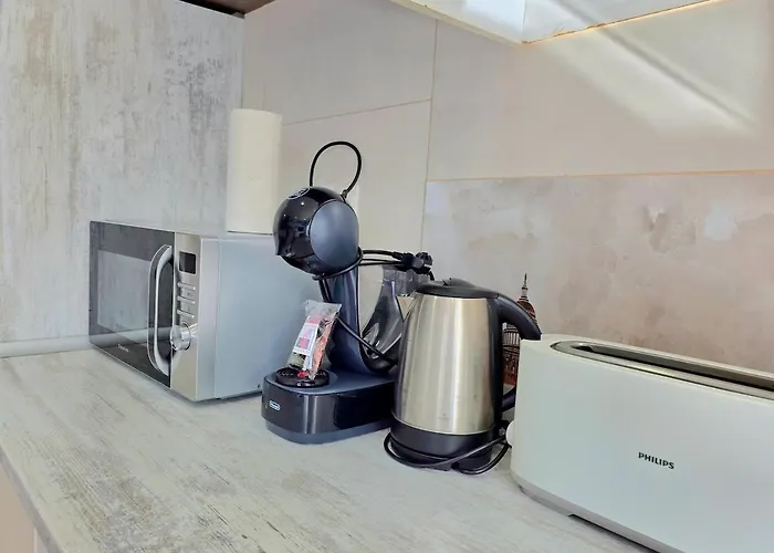 Azure Studi With Large Terrace & Full Kitchen Center By Namaste Elite Appartement *