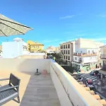 Azure Studi With Large Terrace & Full Kitchen Center By Namaste Elite Торремолінос