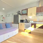 Azure Studi With Large Terrace & Full Kitchen Center By Namaste Elite * Торремолінос