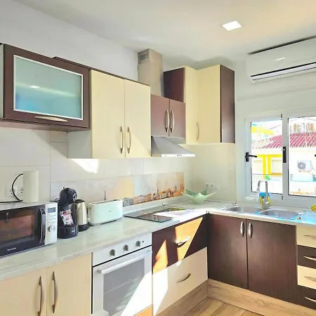 Apartamento Azure Studi With Large Terrace & Full Kitchen Center By Namaste Elite *