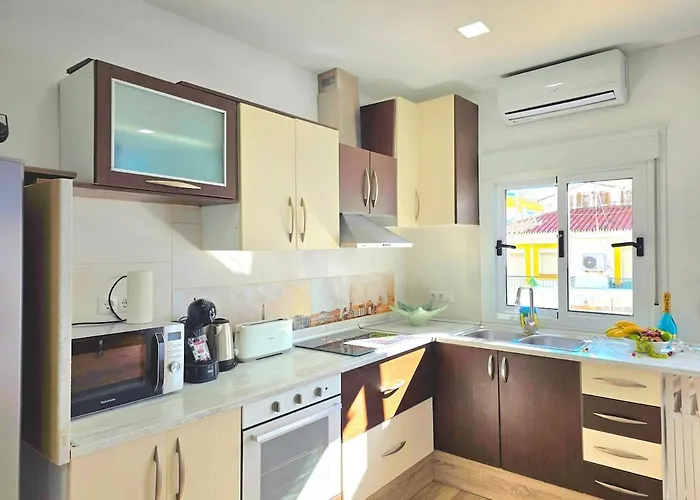 Appartamento Azure Studi With Large Terrace & Full Kitchen Center By Namaste Elite *