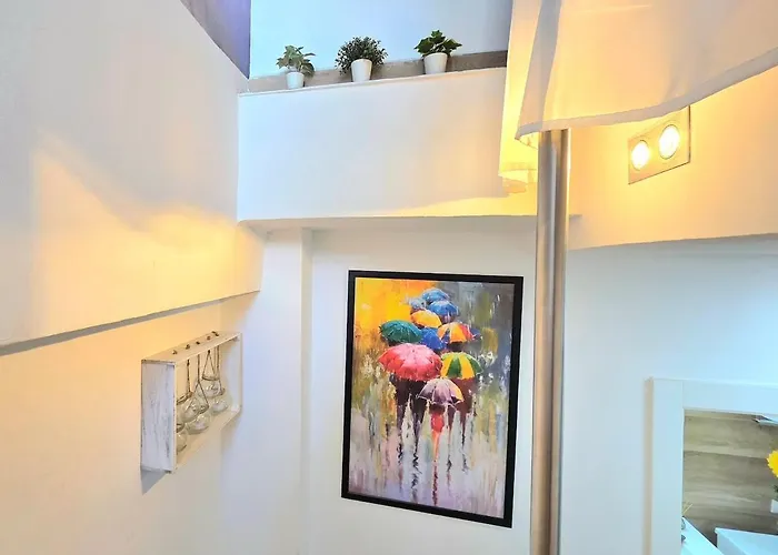 Appartamento Azure Studi With Large Terrace & Full Kitchen Center By Namaste Elite *